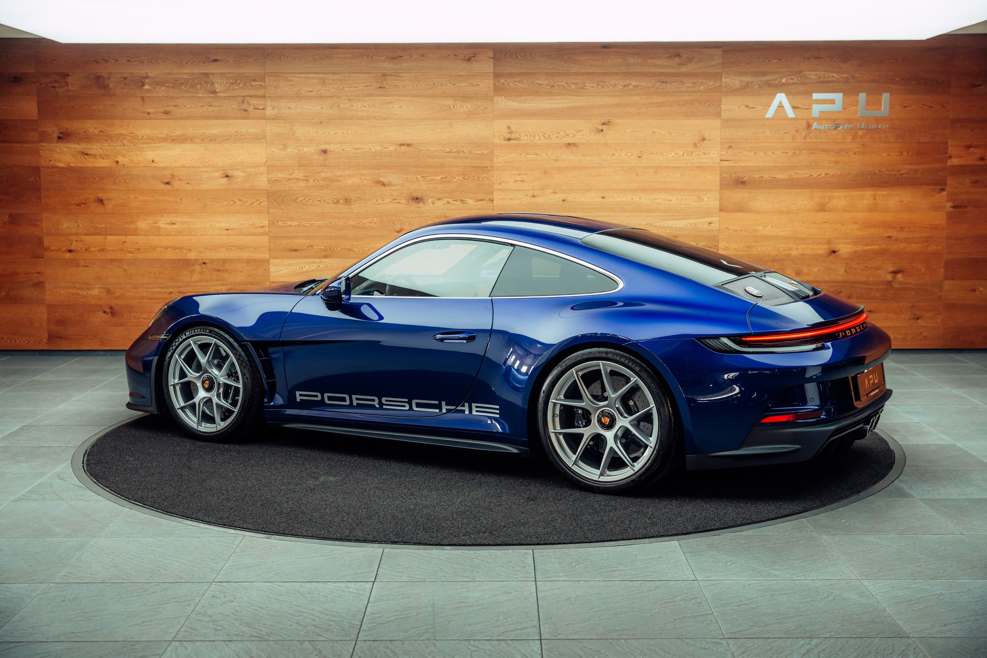 PORSCHE 911 S/T-image-2