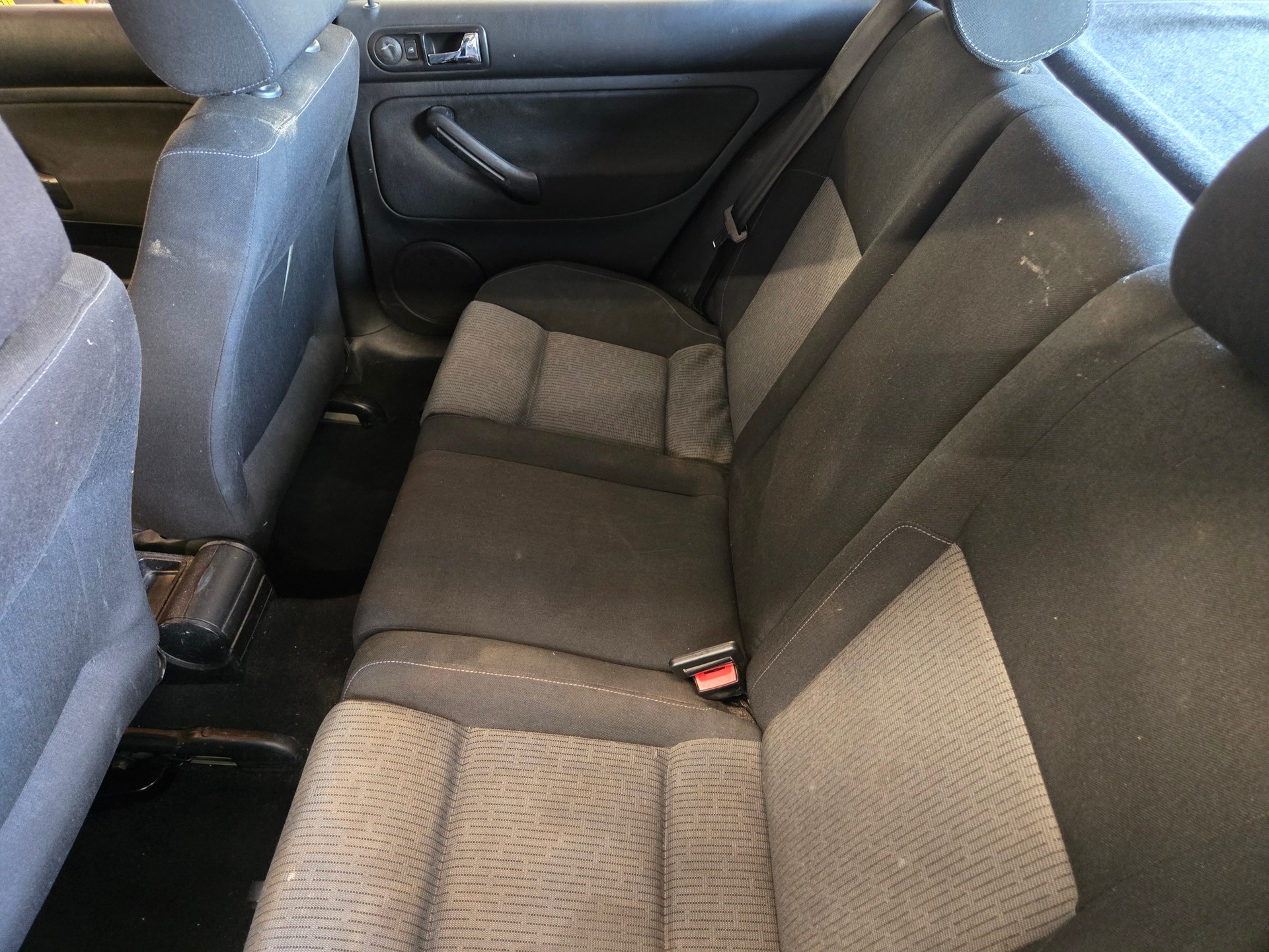 VW Golf 1.6 16V Pacific-image-3