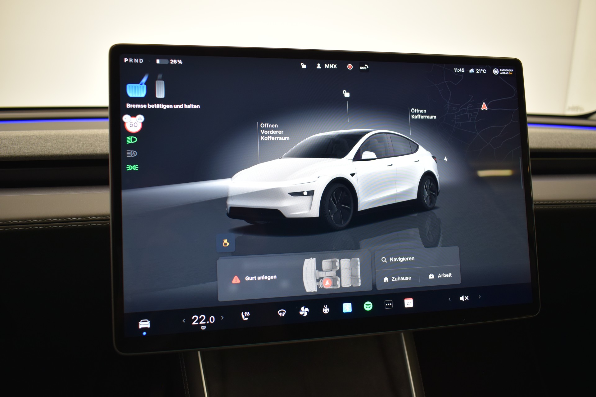 TESLA Model Y Premium Long Range AWD, 7 Sitzer, Made in Berlin-image-20