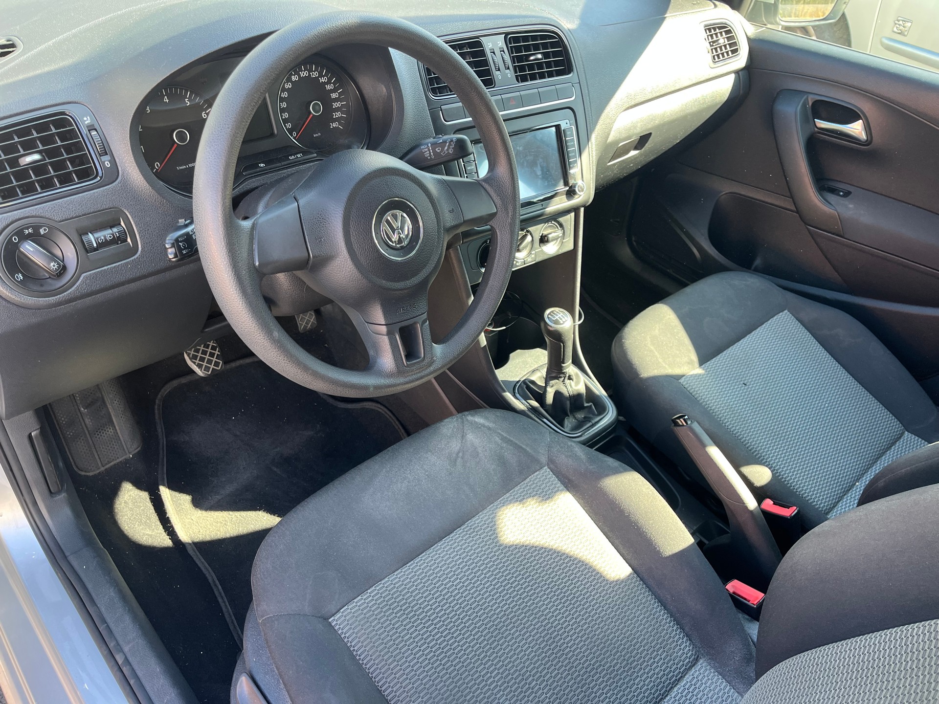 VW Polo 1.2 TSI Comfortline-image-4
