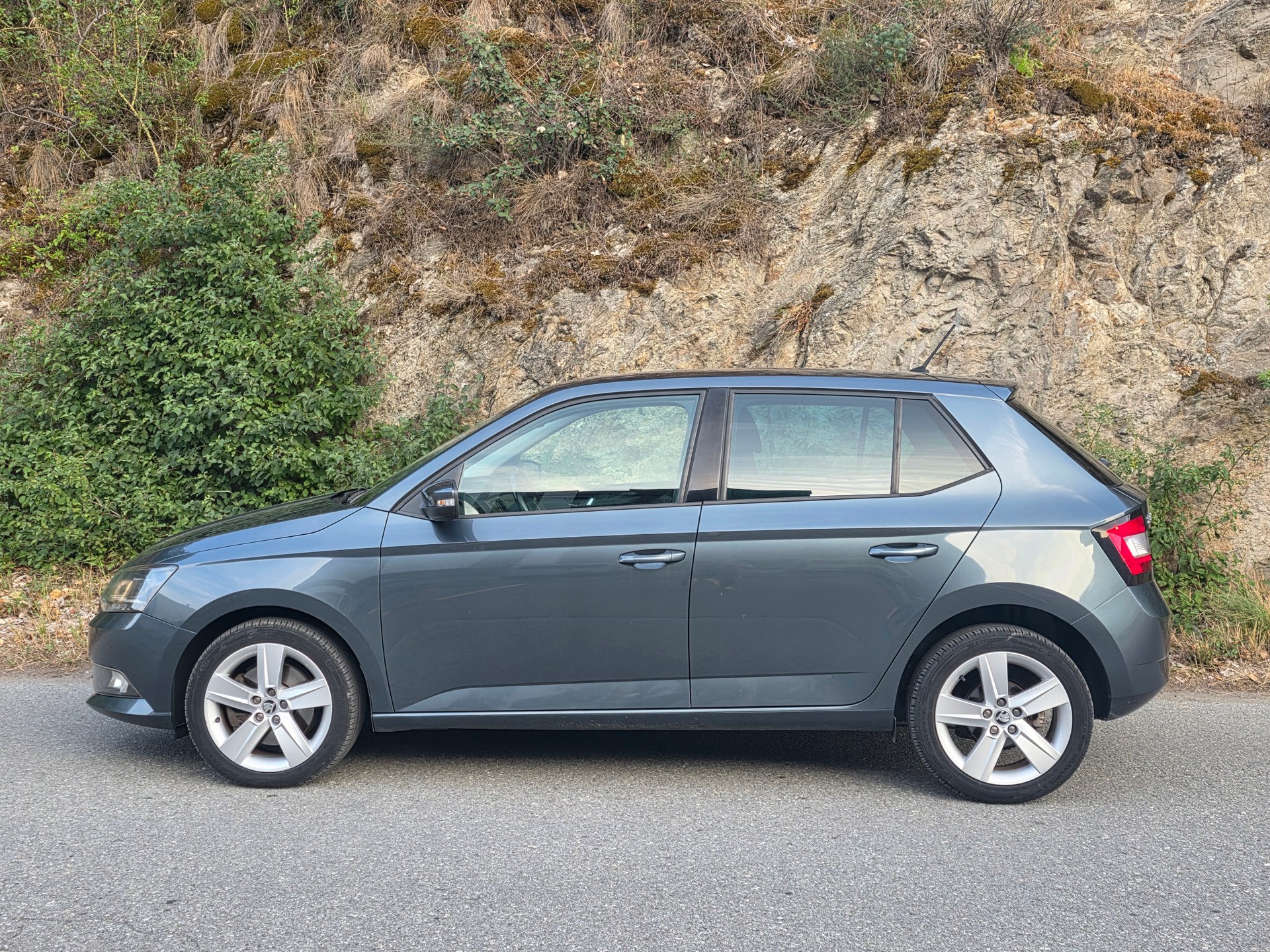 SKODA Fabia 1.0 TSI Style-image-1