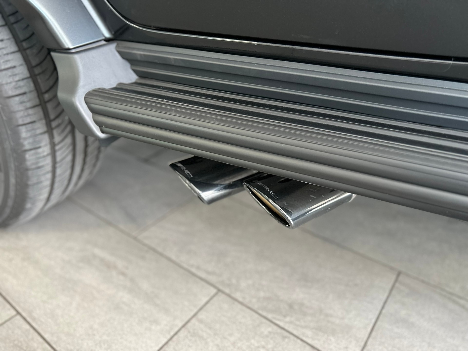 MERCEDES-BENZ G 63 AMG 9G-Tronic-image-25