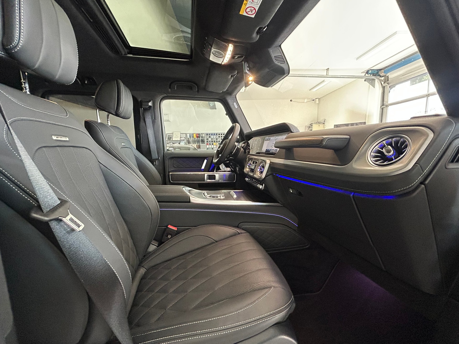 MERCEDES-BENZ G 63 AMG 9G-Tronic-image-8