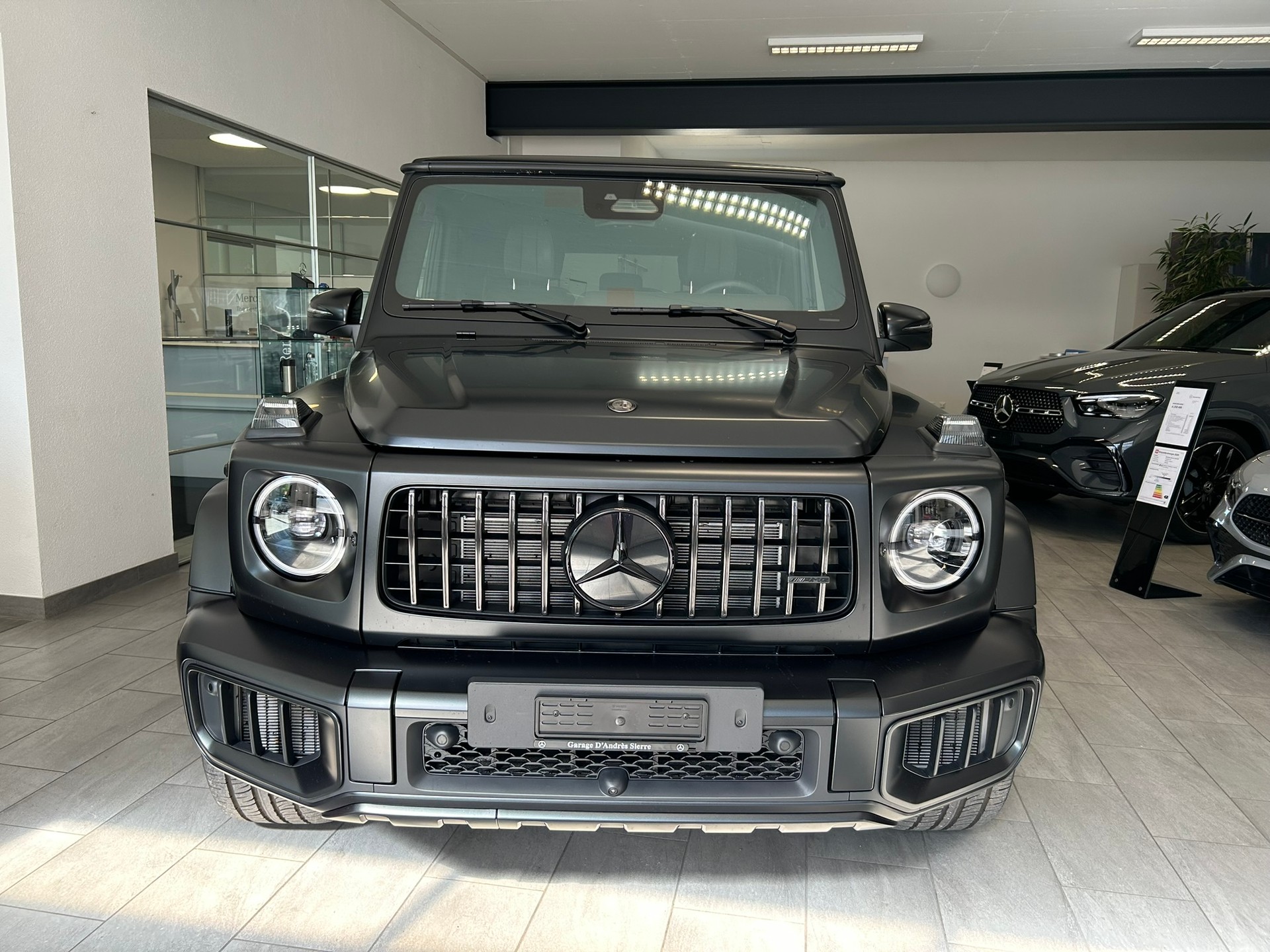 MERCEDES-BENZ G 63 AMG 9G-Tronic-image-1