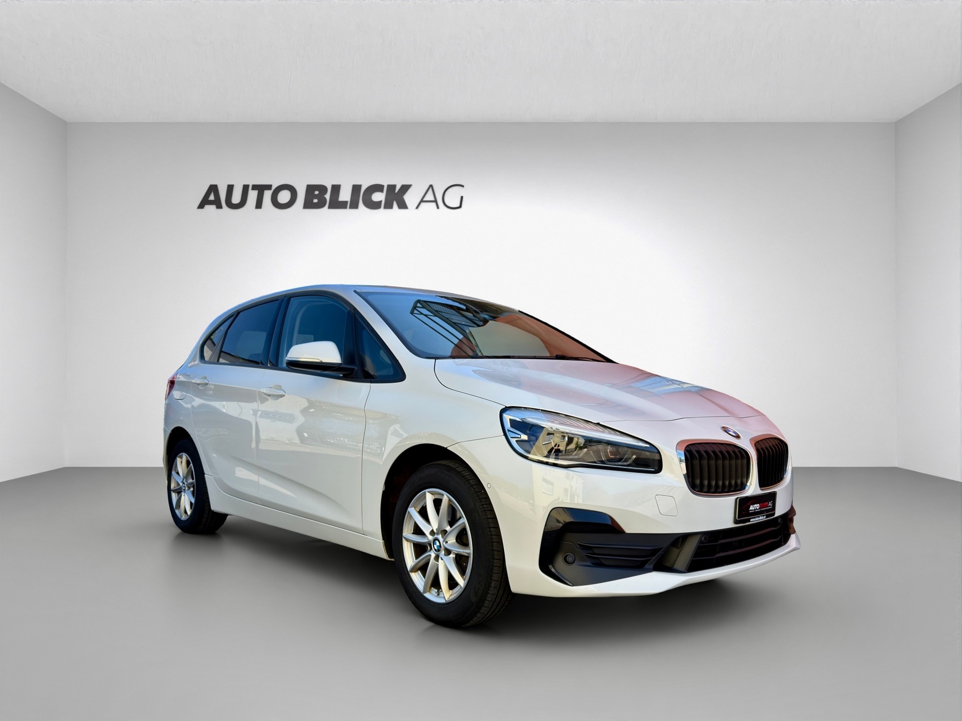 BMW 218d xDrive Active Tourer Steptronic-image-1