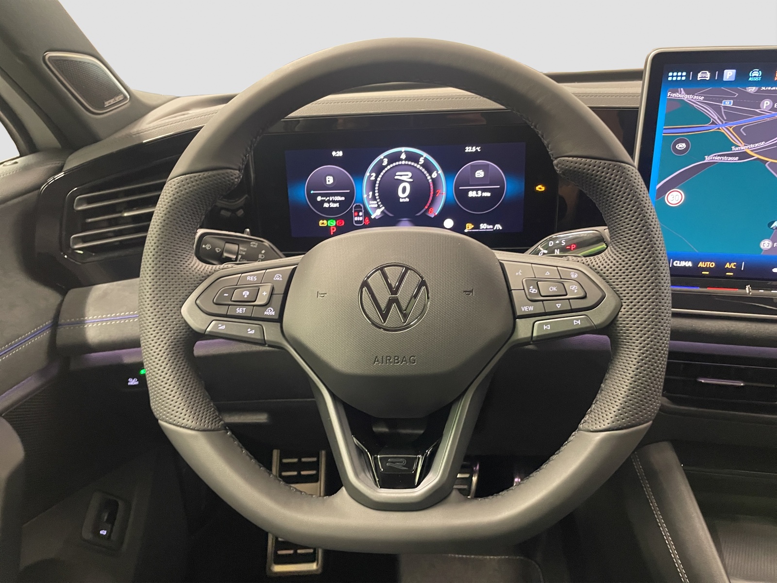 VW Tiguan 2.0 TSI DSG United 4Motion-image-9