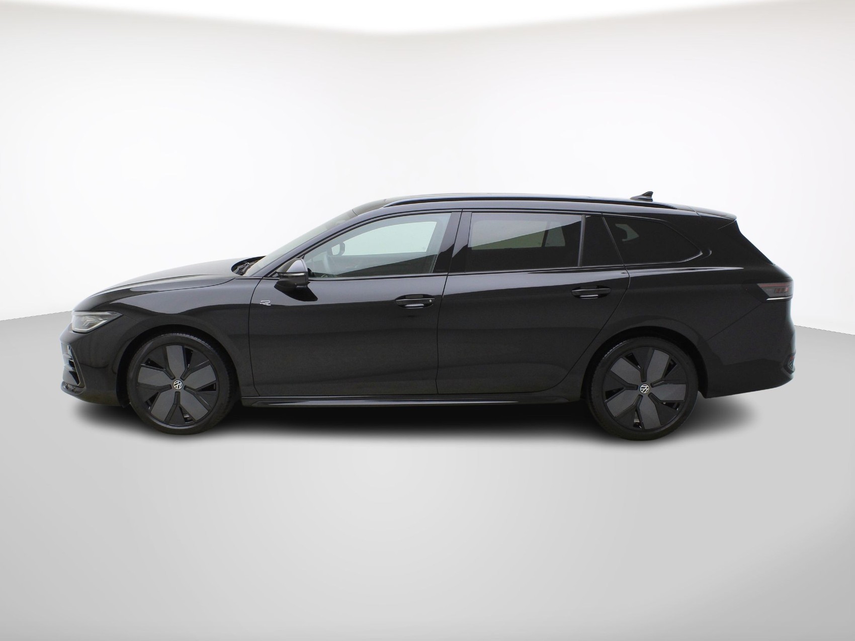 VW Passat Variant 2.0 TSI DSG R-Line 4Motion **VW Werksgarantie bis 10/2030**-image-1