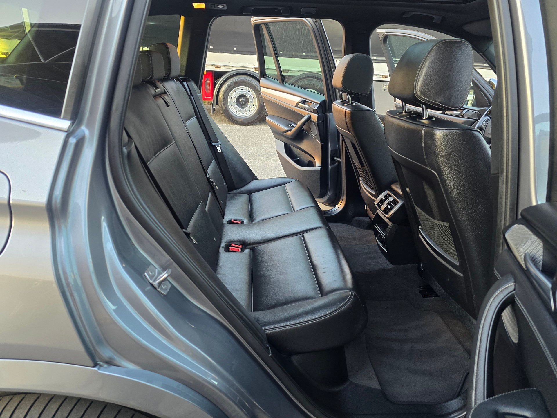 BMW X3 xDrive 20d M Sport Steptronic-image-17