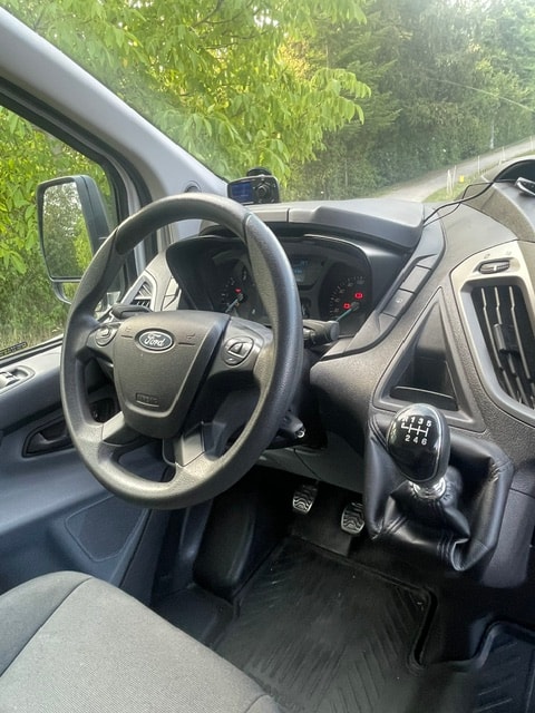 FORD Transit Custom Van 250 L1H1 Ambiente-image-14