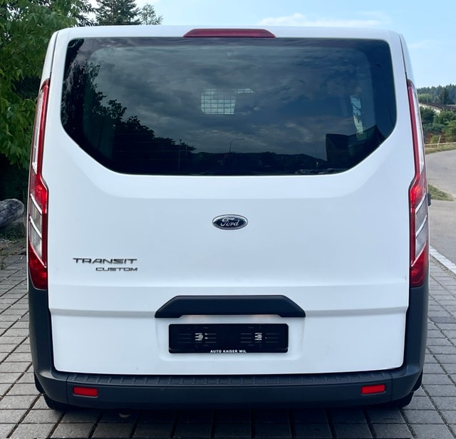 FORD Transit Custom Van 250 L1H1 Ambiente-image-4
