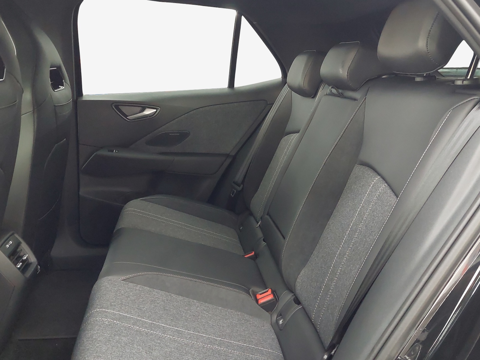 VW ID.3 Neo 79 kWh 231 PS Style-image-11