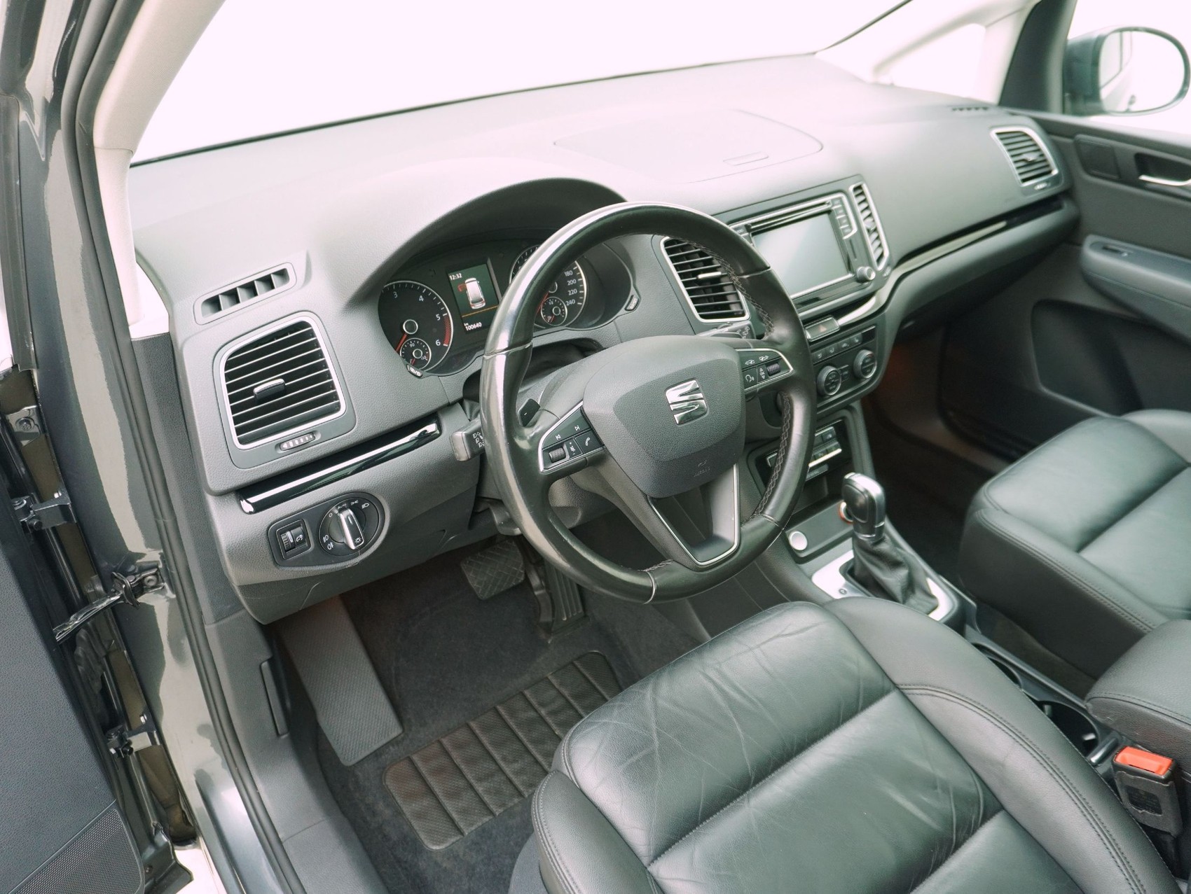 SEAT Alhambra 2.0 TDI DSG Style 4x4-image-10