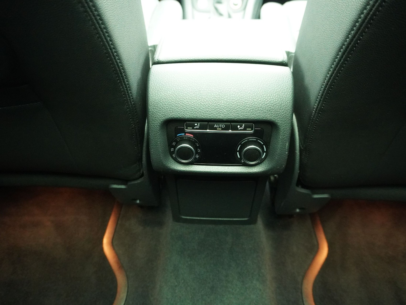 SEAT Alhambra 2.0 TDI DSG Style 4x4-image-12