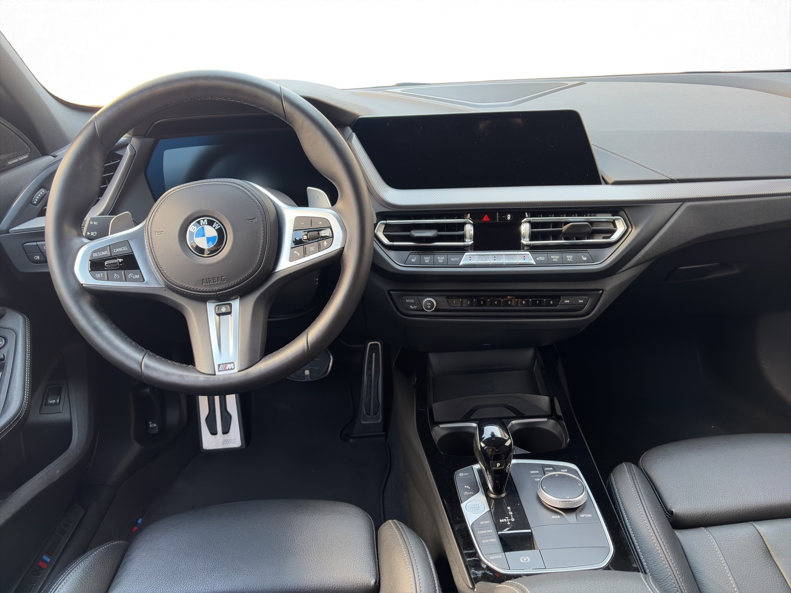 BMW M135i xDrive-image-12