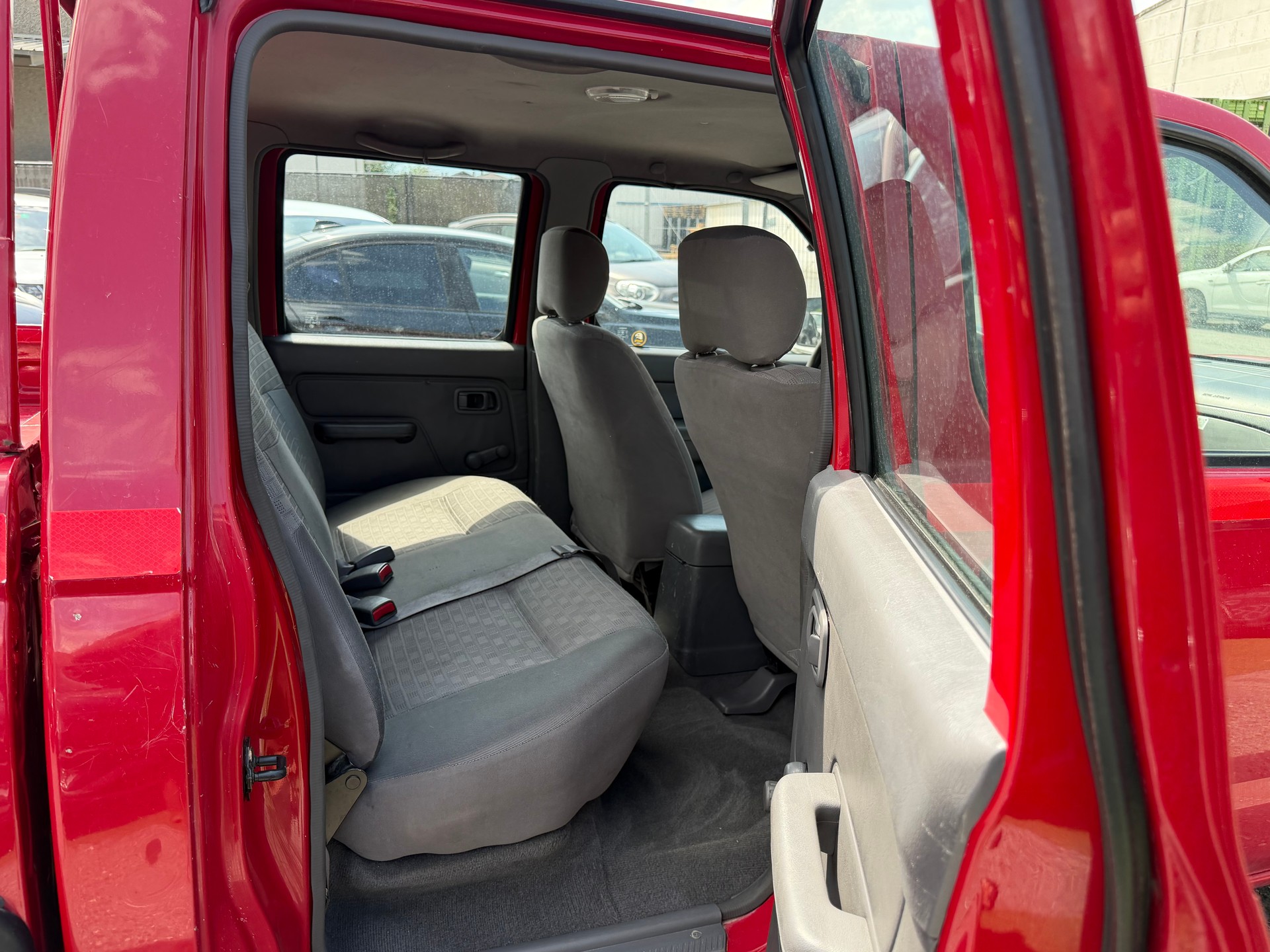 NISSAN Double Cab Navara 2.5 Di 4x4-image-10