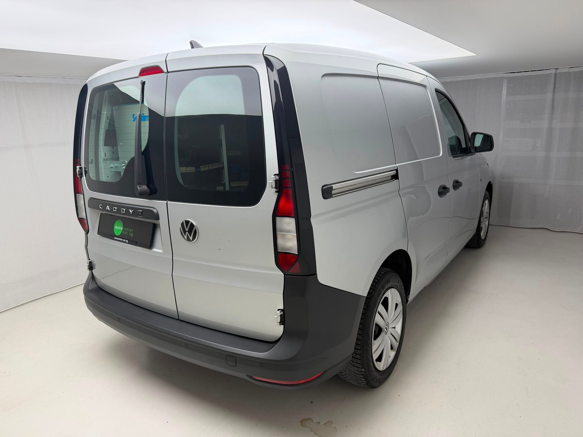 VW Caddy Cargo 2.0TDI DSG-showroom-element-2