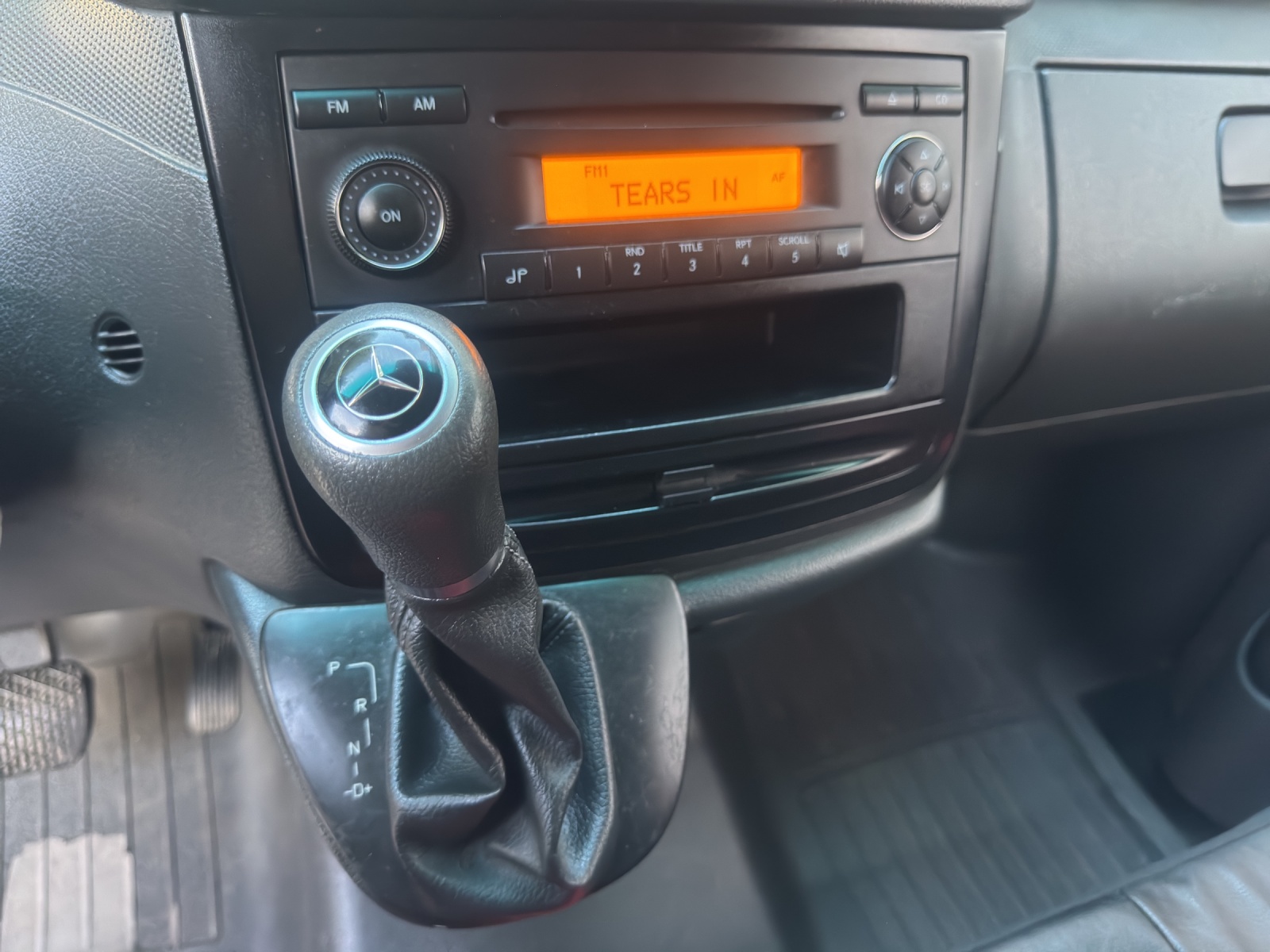 MERCEDES-BENZ Vito 113 CDI Blue Efficiency L A-image-17