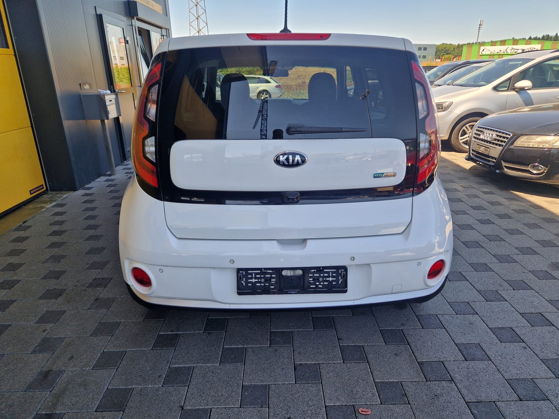 KIA Soul EV Trend-image-4