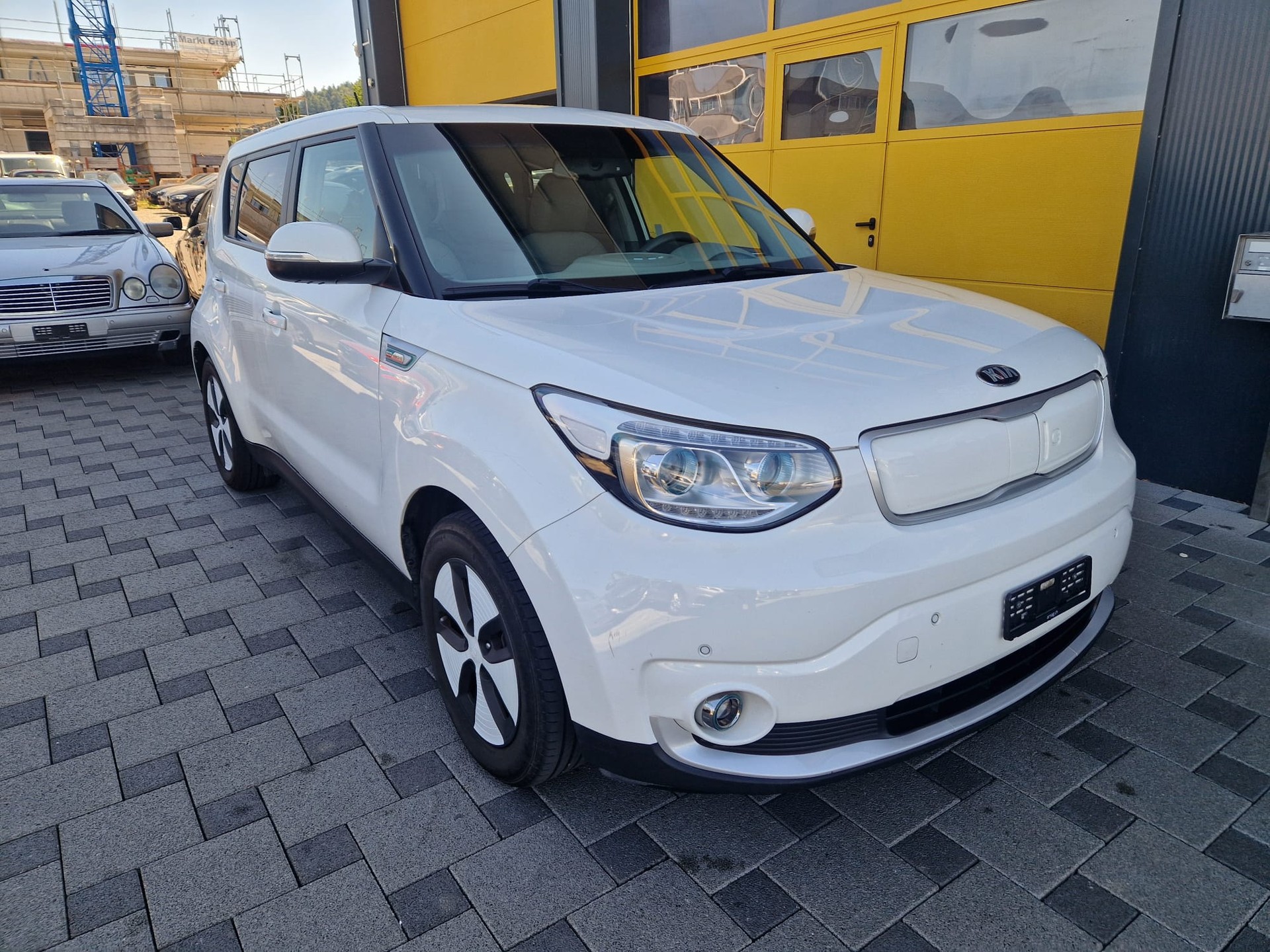 KIA Soul EV Trend-image-2