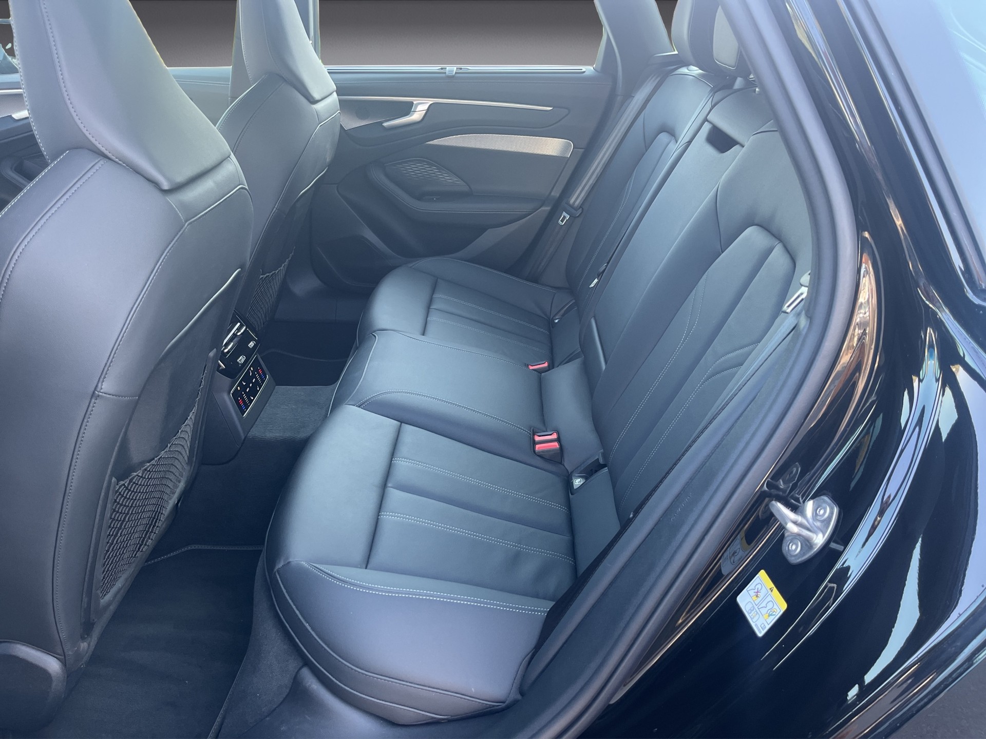AUDI A6 Avant e-hybrid quattro 270 kW S tronic-image-9
