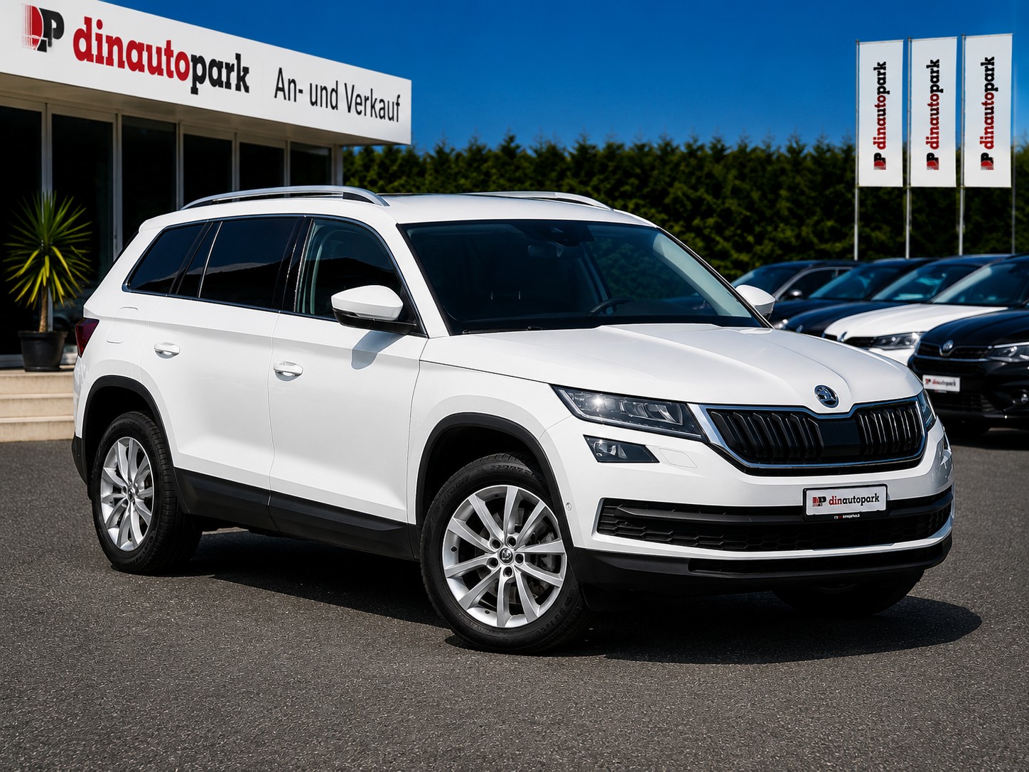 SKODA Kodiaq 2.0 TDI SCR Style 4x4 DSG * CH-Fahrzeug * Ab Service inkl. Zahnriemen + WP * Frisch ab MFK *-image-2