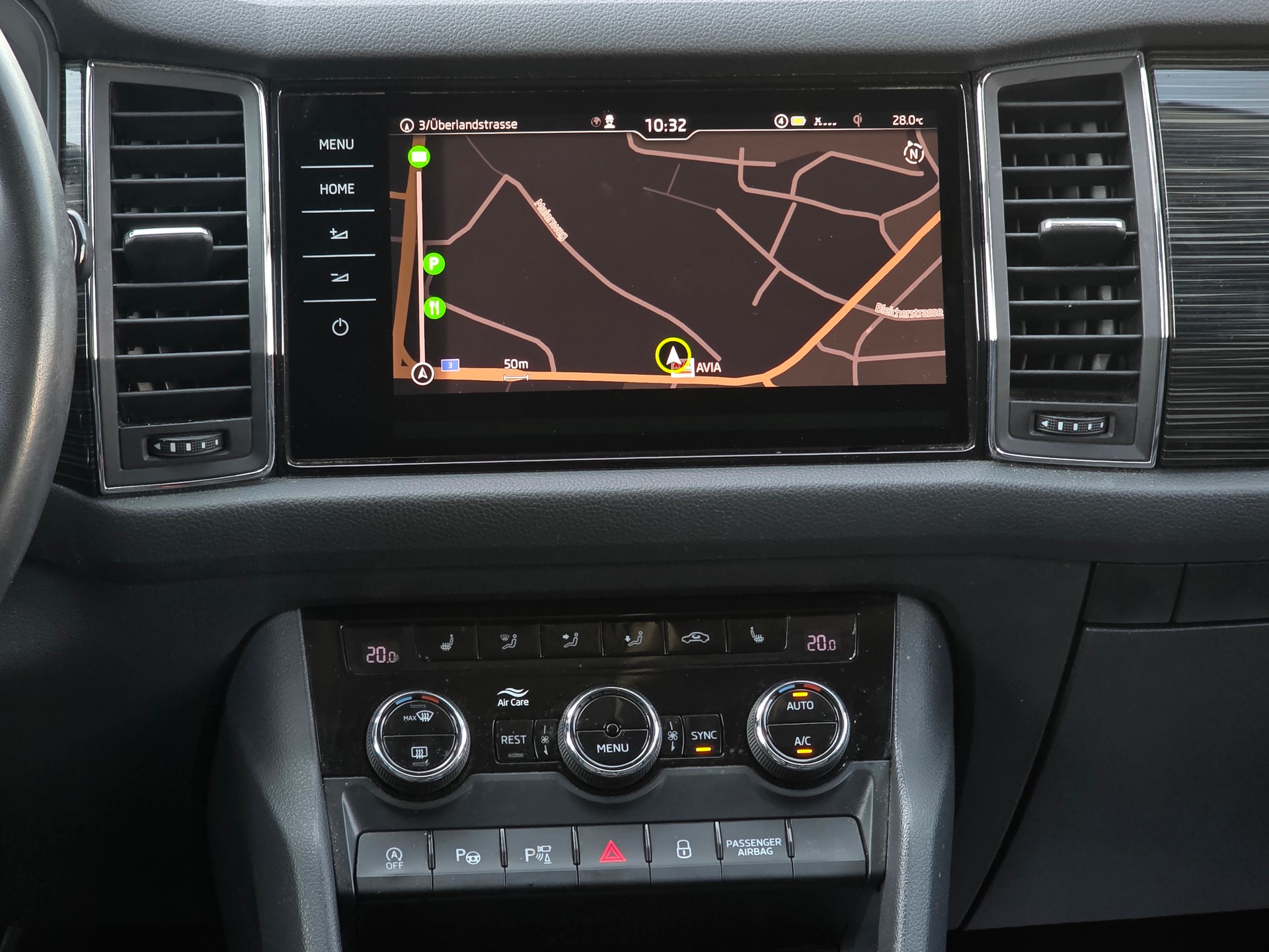 SKODA Kodiaq 2.0 TDI SCR Style 4x4 DSG * CH-Fahrzeug * Ab Service inkl. Zahnriemen + WP * Frisch ab MFK *-image-14