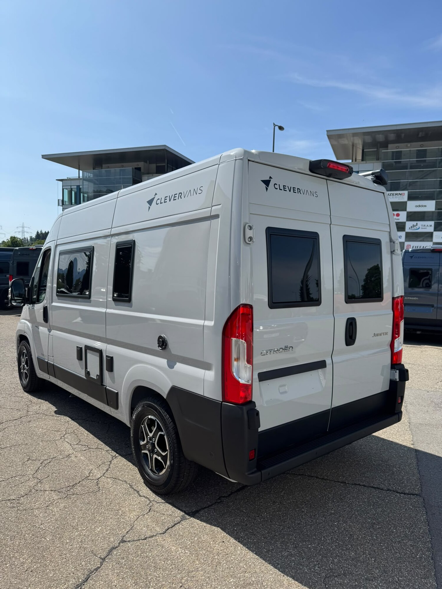CLEVER VANS Tour 540 Citroen 140PS AT8-image-4