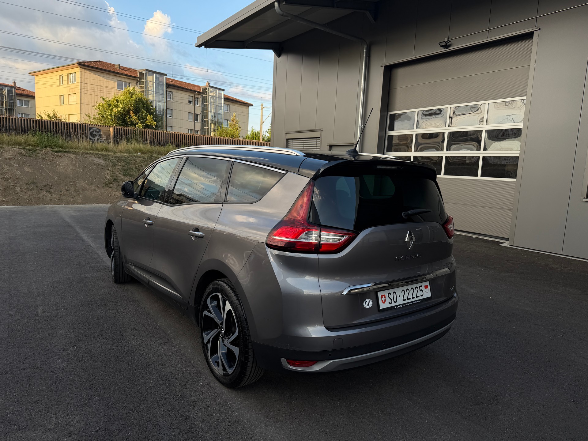 RENAULT 1.5 dCi Hybrid Assist Bose-image-6