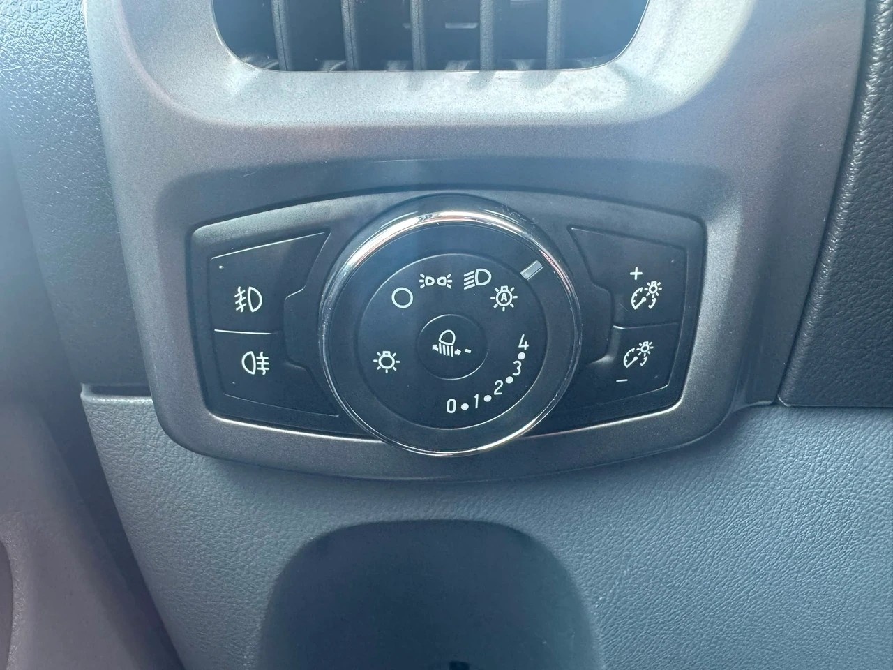 FORD Transit Custom Van 270 L1H1 Trend-image-15