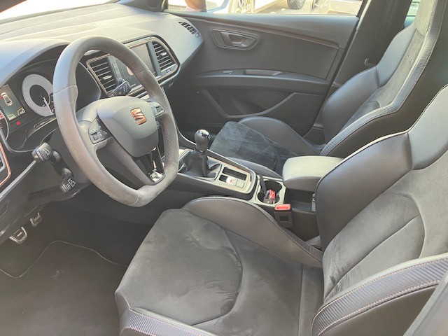 SEAT Leon 2.0 TSI Cupra R-image-4