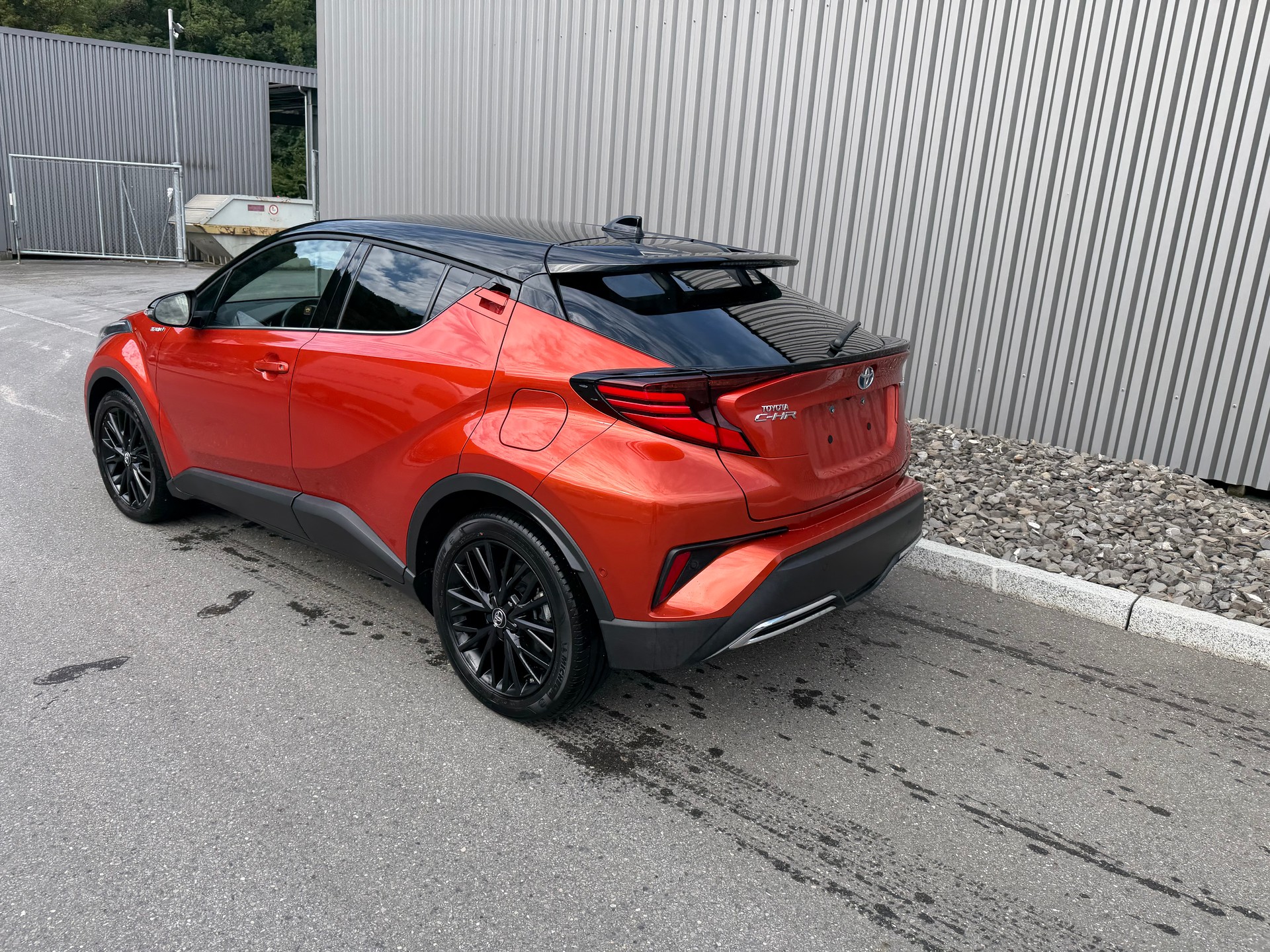 TOYOTA C-HR 2.0 HSD CVT Style-showroom-element-2