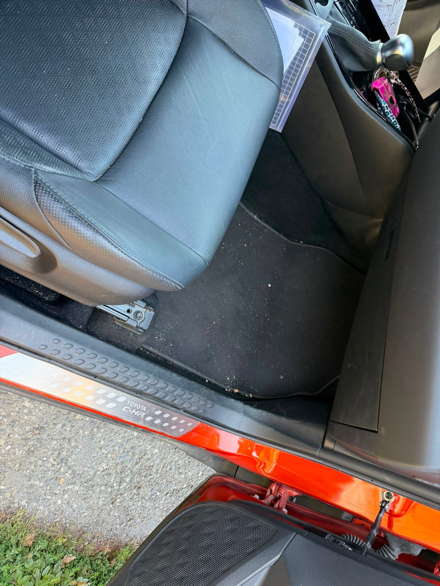 TOYOTA C-HR 2.0 HSD CVT Style-showroom-element-3