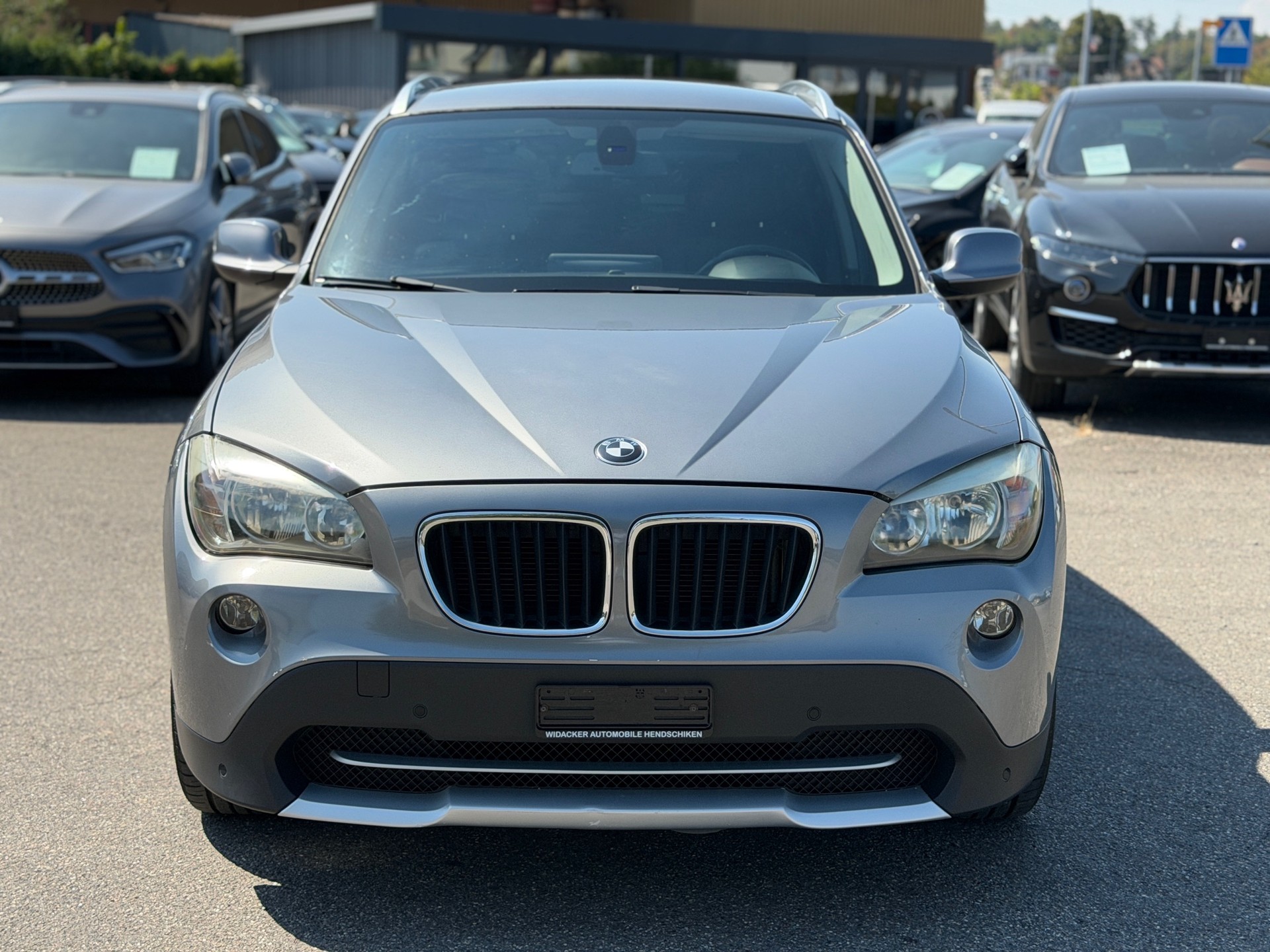 BMW X1 sDrive 18i-image-1
