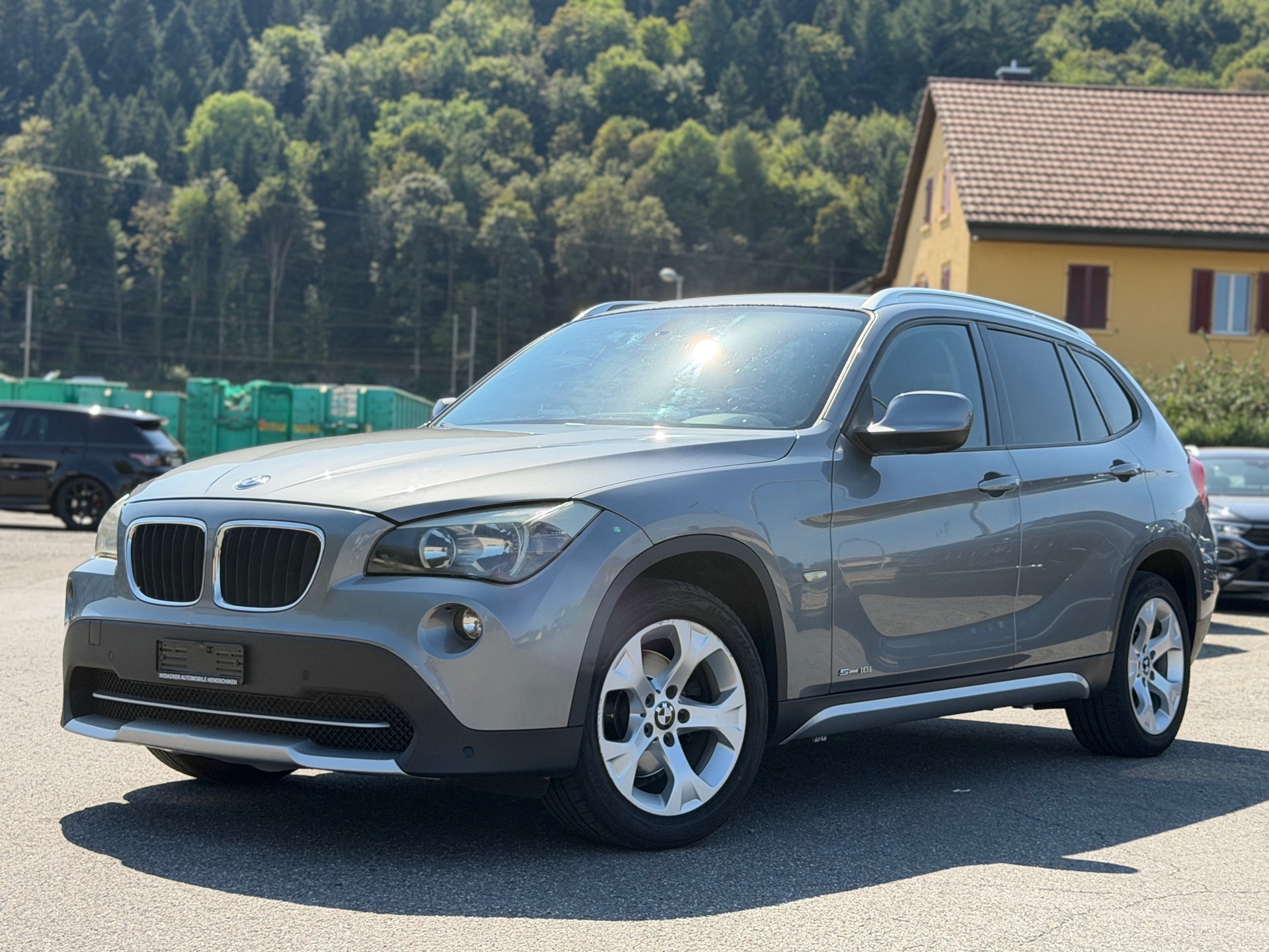 BMW X1 sDrive 18i-image-0