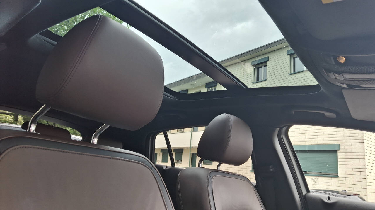 INFINITI QX30 2.2d Premium Tech DCT AWD-image-7