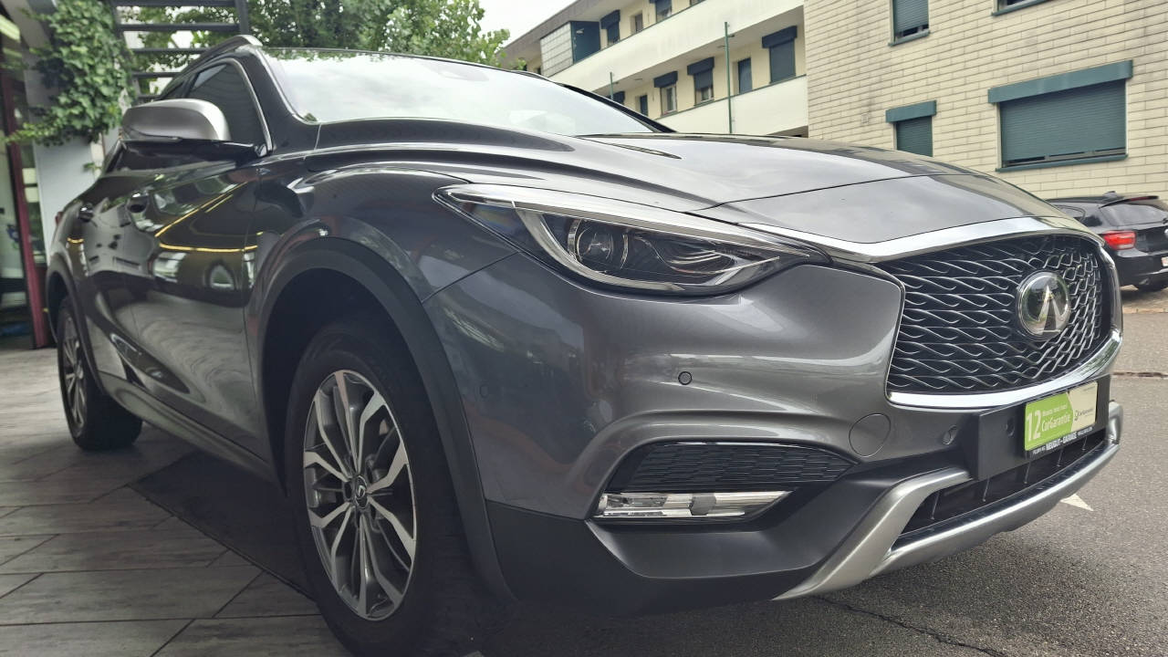 INFINITI QX30 2.2d Premium Tech DCT AWD-image-2