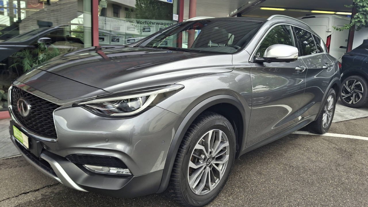 INFINITI QX30 2.2d Premium Tech DCT AWD-image-1
