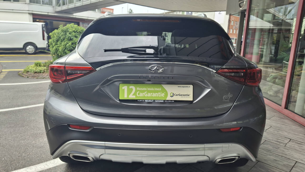 INFINITI QX30 2.2d Premium Tech DCT AWD-image-4