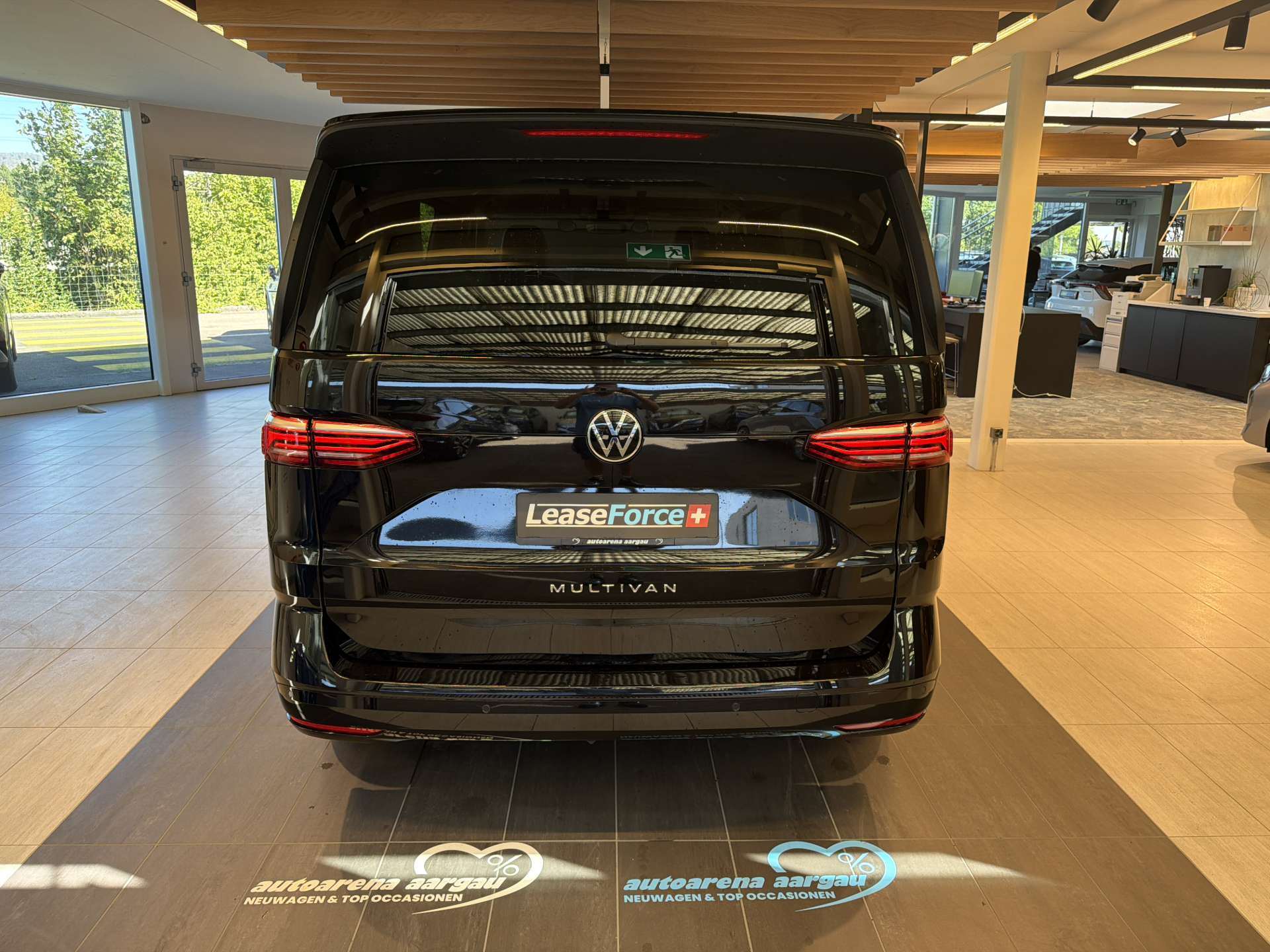 VW T7 Multivan 2.0 TDi Life 7-Plätzer DSG-Automat-image-12
