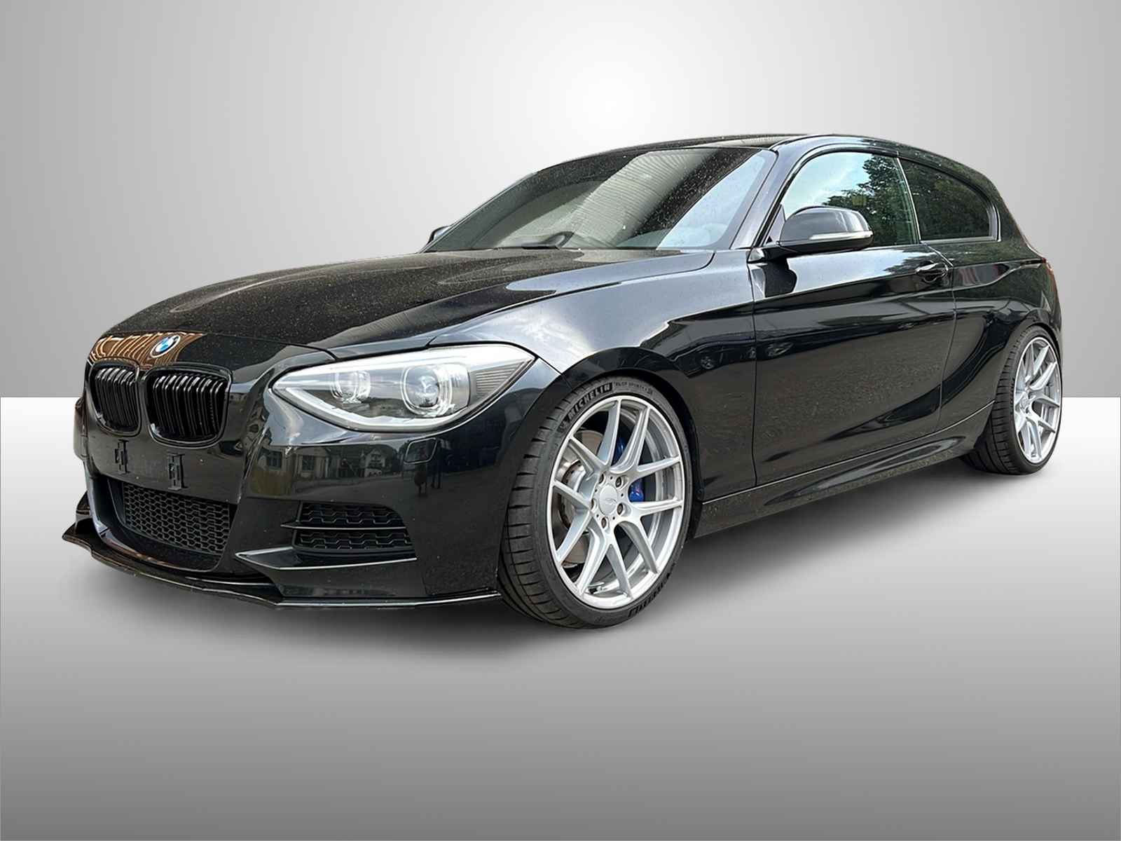 BMW M135i-image-0