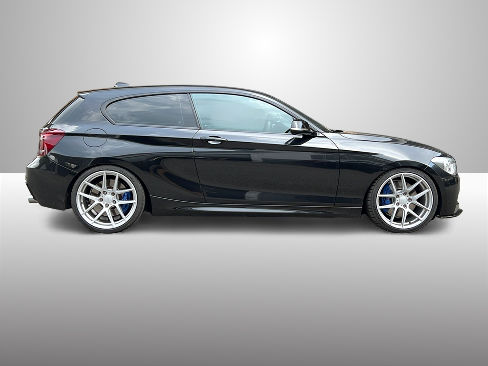 BMW M135i-image-5
