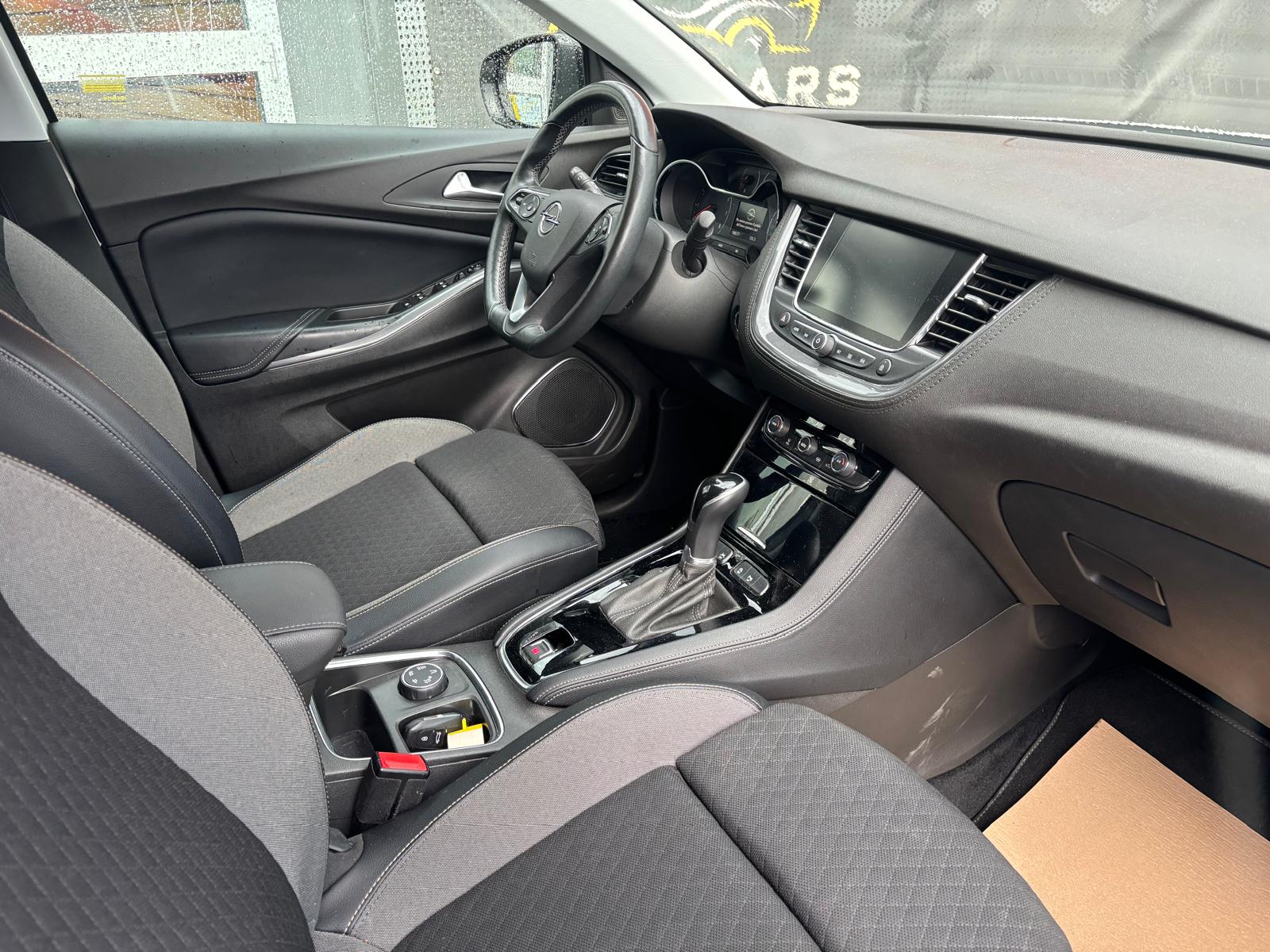OPEL Grandland X 1.2i TP Ultimate Automatik-image-8