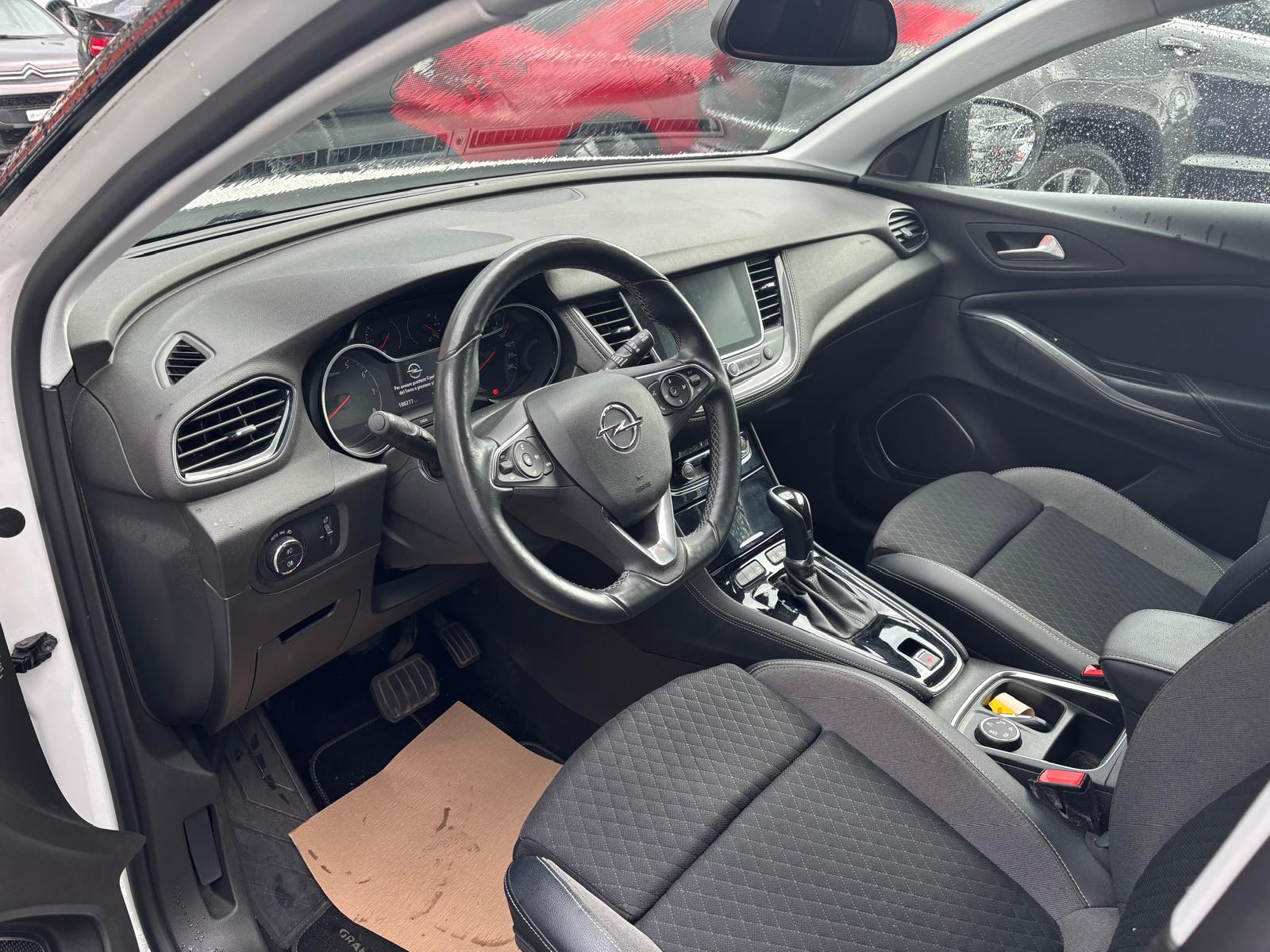 OPEL Grandland X 1.2i TP Ultimate Automatik-image-5