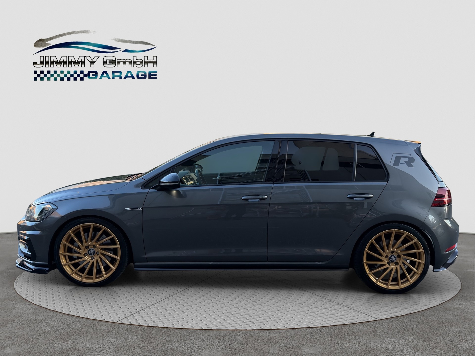 VW Golf 2.0 TSI R 4Motion DSG-image-2
