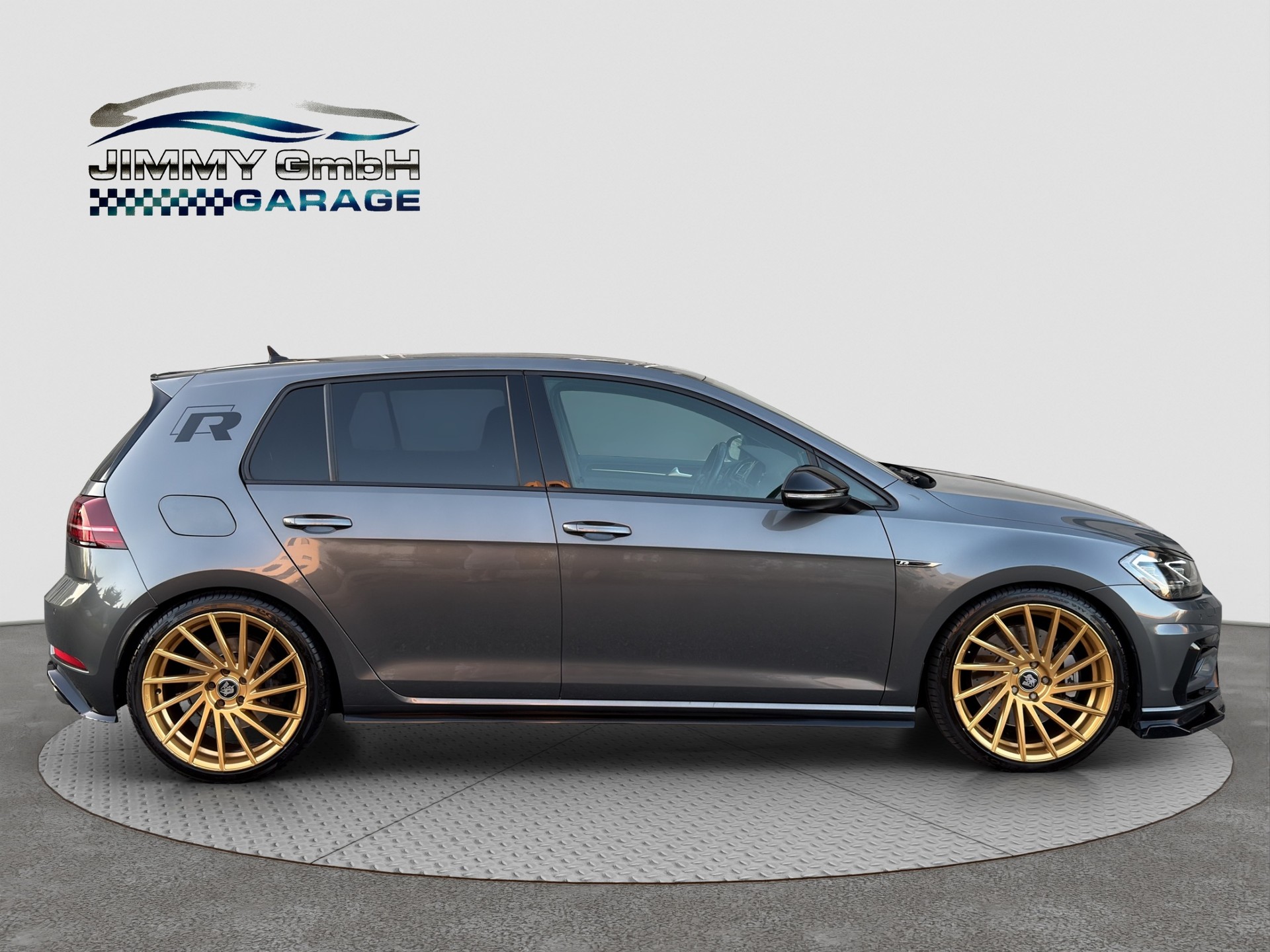 VW Golf 2.0 TSI R 4Motion DSG-image-6