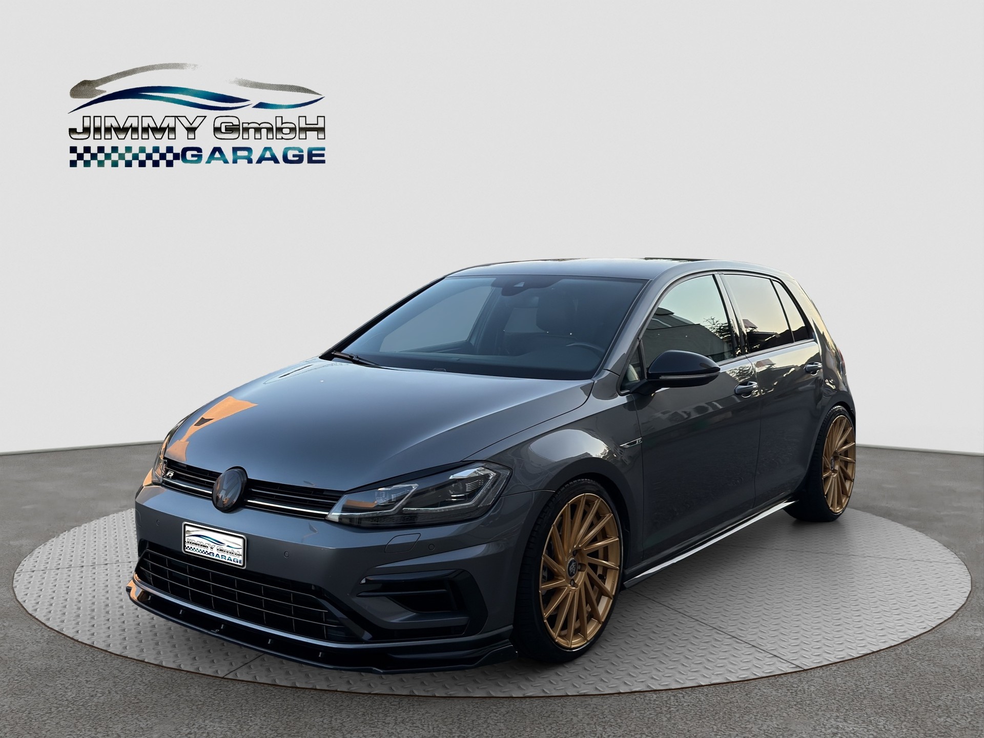 VW Golf 2.0 TSI R 4Motion DSG-image-1