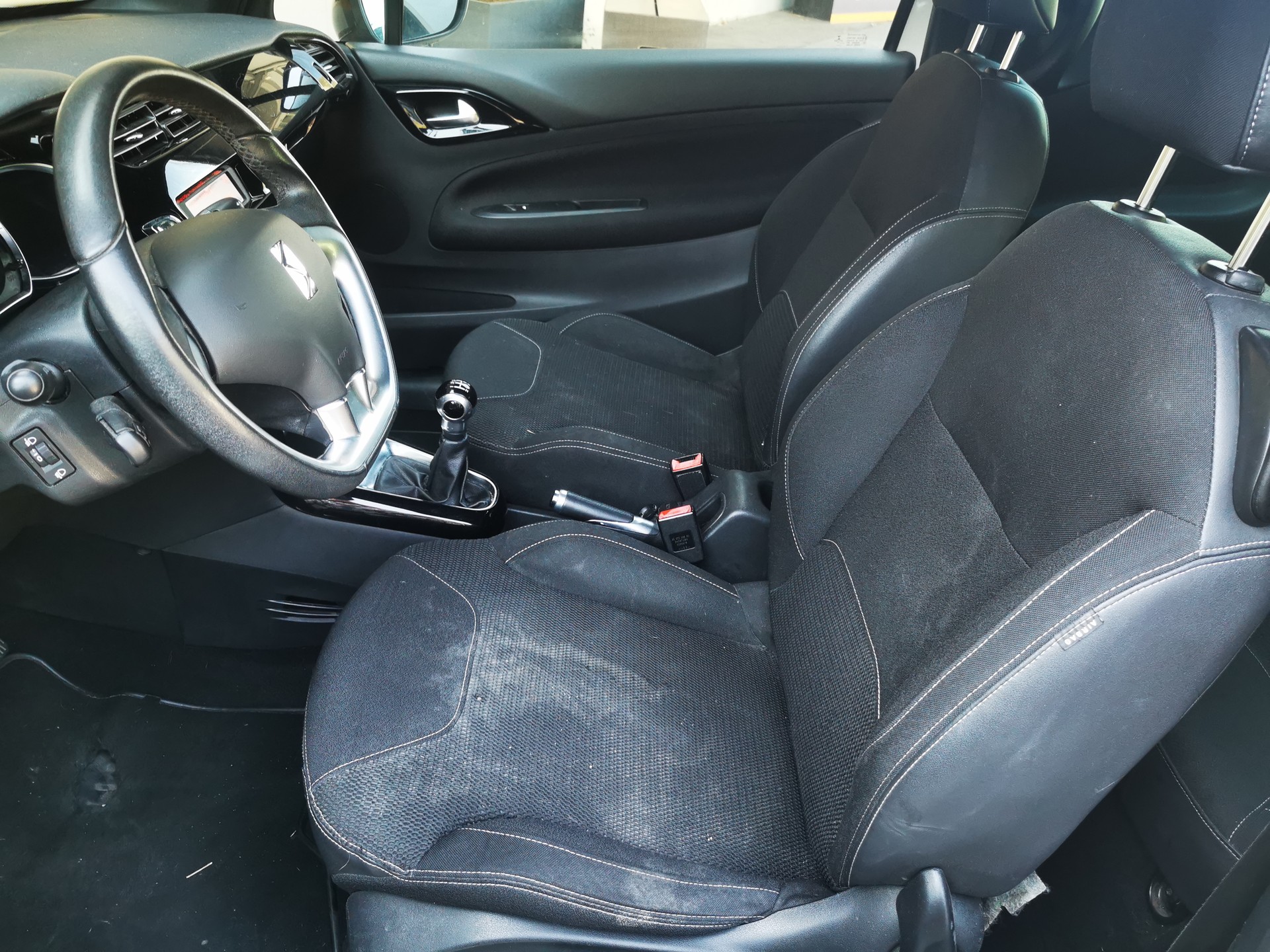 DS AUTOMOBILES DS3 1.2 Pure Tech Eye Tech-image-10