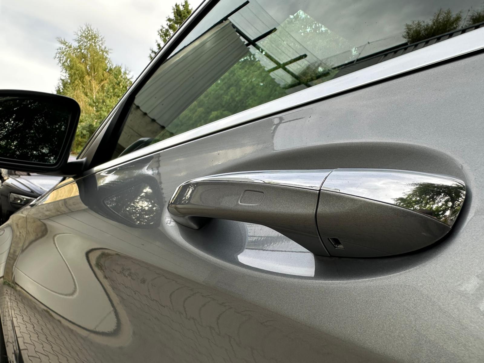 MERCEDES-BENZ C 400 AMG Line 4Matic 7G-Tronic-image-9