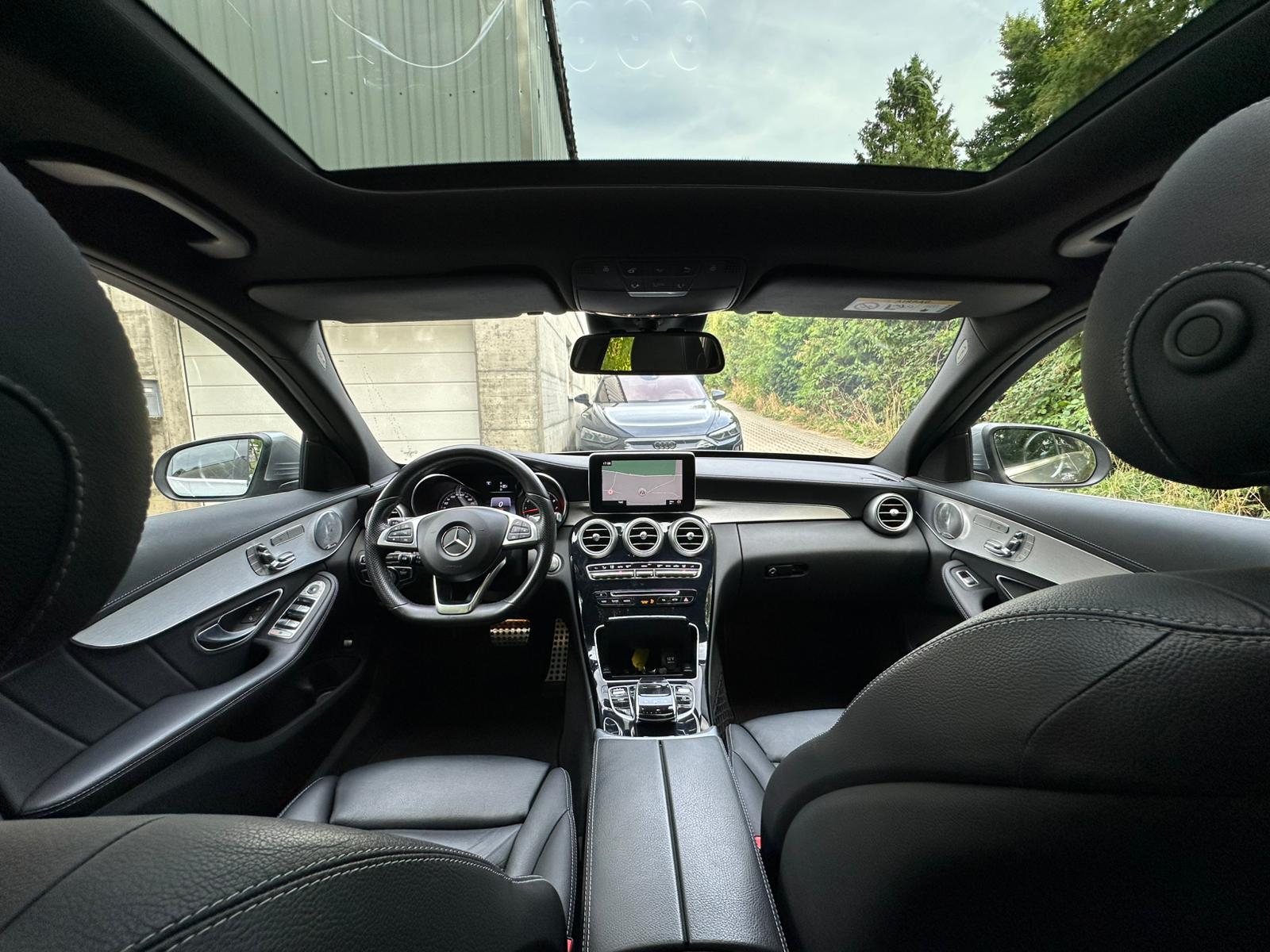 MERCEDES-BENZ C 400 AMG Line 4Matic 7G-Tronic-image-19
