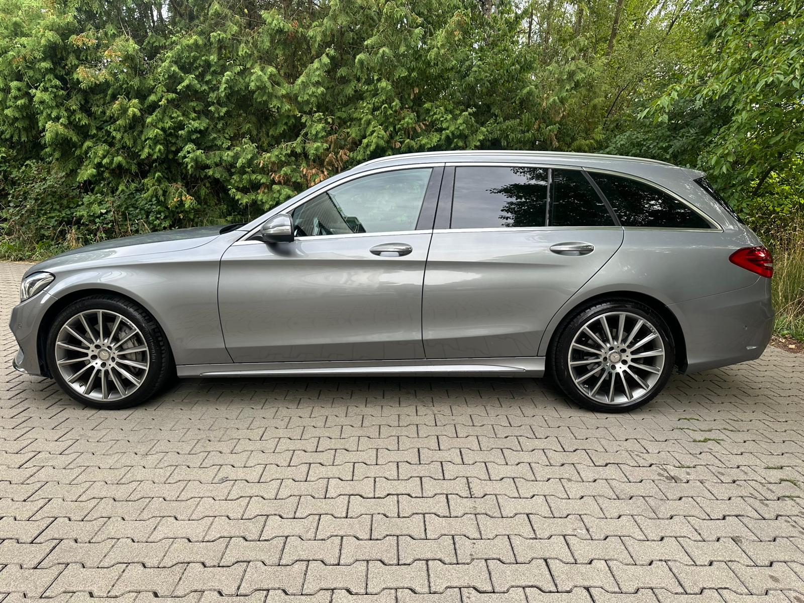 MERCEDES-BENZ C 400 AMG Line 4Matic 7G-Tronic-image-1